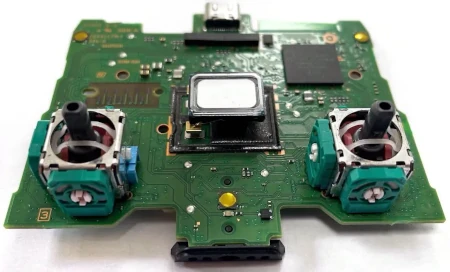 PS5 DualSense controller inside – analogs module